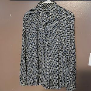 Gucci Men’s 44 (Large) 17-1/2 Neck pattern Dress Shirt